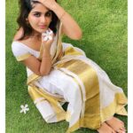 Samyuktha Menon Instagram - Gentle but High on Self ❤️ Knowing it and being ..what else is happiness ✨ 📷 @faizsiddik #talesofsam #musings #sundayvibes #samoninsta #samfam #loveandlight #stardust #fairydust #sundayfunday #insta #thegram #highonlife #selflove #flow #magic #secretsofsuccess #instamood #instadaily #instasaree #sareelove #keralasaree