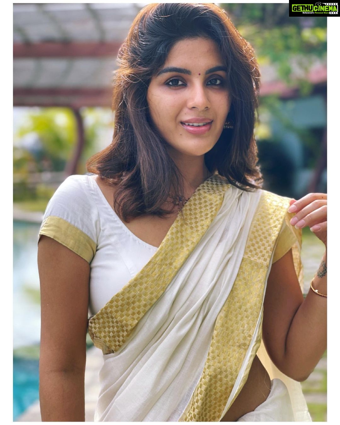 Samyuktha Menon looking gorgeous in her latest photos