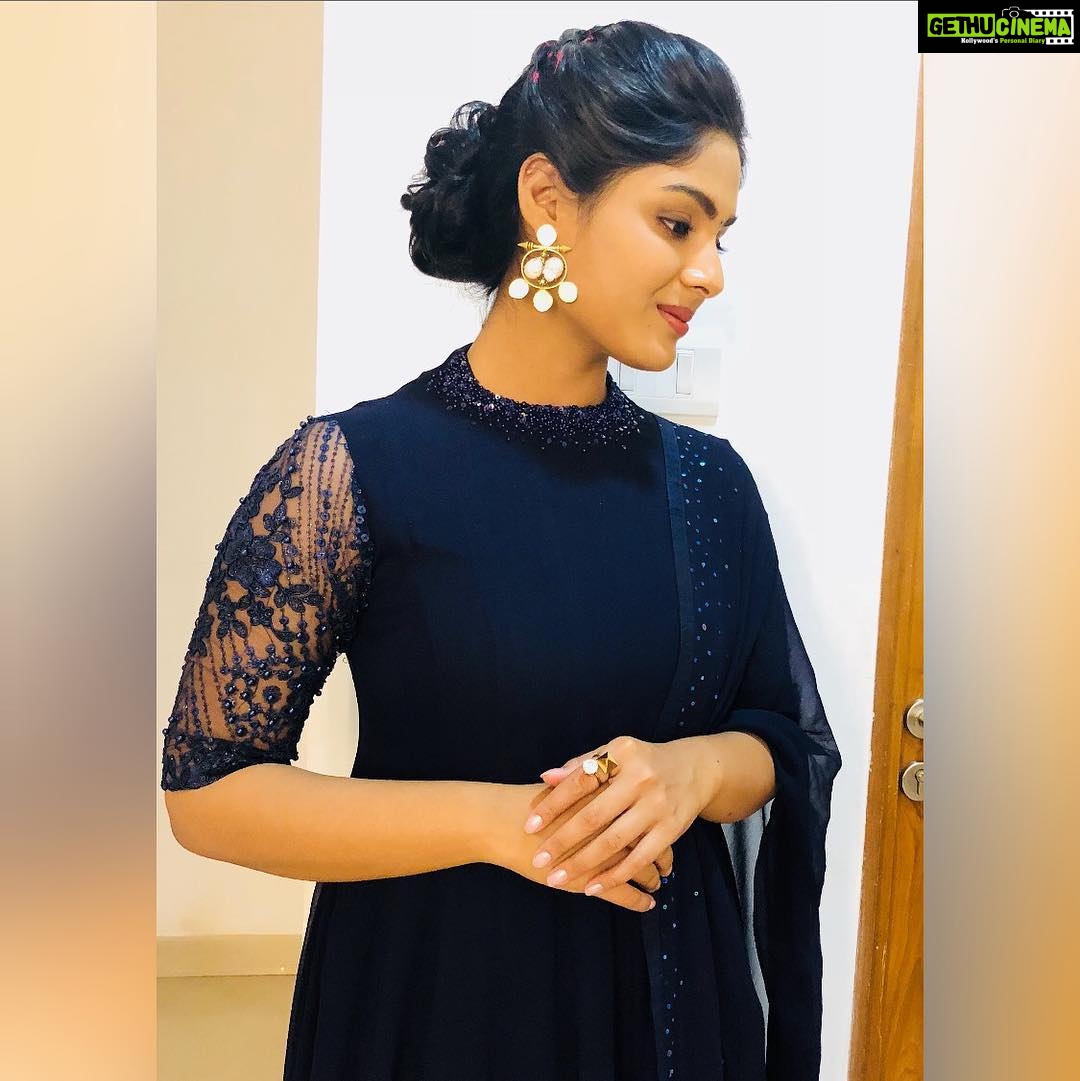 Samyuktha Menon Instagram - From yesterday’s 😊 styled by @amrutha_c_r ...