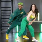 Sandeepa Dhar Instagram – PEE LOON with @melvinlouis 
Last minute plan of shooting a reel with this mental boy turned out like this . Learnt & shot this in record time last night. FUN! 💚
Didn’t think that This song would be choreographed like this . We tried hitting every beat ! Phew! 🥴
Leave a ❤️ in the comments if u enjoyed it 🤗
🎥 @shreepadgaonkar 
———————————————————
#reels #reelsinstagram #reelitfeelit #peeloon #sandeepadhar #melvinlouis #dance #cover #green #classic #atheleisure
