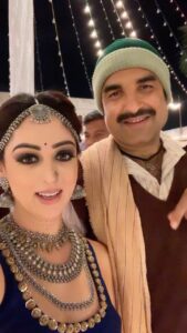 Sandeepa Dhar Instagram - Naagin dance 🐍 with my fav @pankajtripathi . He has killed it yet again with his performance in #kaagaz. Leave a ❤️ for him in the comments . 
Some #bts fun onset during the shoot of my song #laalamlaal from #kaagaz sung by my talented friend @rajnigandhashekhawat 
Streaming now on @zee5premium 
Directed by the lovely @satishkaushik2178 sir . 
#reels #reelsinstagram #reelitfeelit #pankajtripathi #sandeepadhar #dance #masti #inbetweenshots #makingmemories