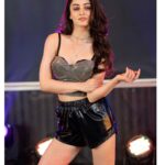 Sandeepa Dhar Instagram – Hey, You. 
Don’t give up, 
Okay ? 

—————————————————-
💄 @sneharodricks 
📸 @shreepadgaonkar 
Styling @shru_birla