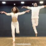 Sandeepa Dhar Instagram - Part 1 #wohbaarishein This was one mad crazy choreo by @melvinlouis had a blast doing this slightly “hatke” choreo . Click on the Link in the bio to Watch the full video Styled by @akansha.27 Outfit by @sarathelabel