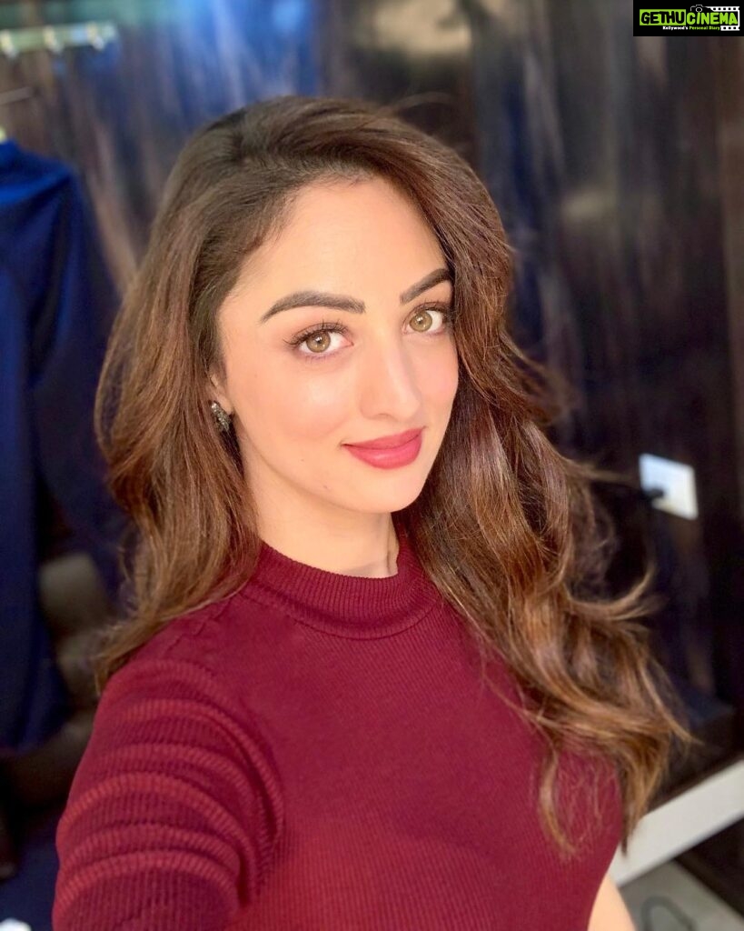 Sandeepa Dhar Instagram - Zooming into the new year be like... #vintage ...