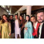 Shama Sikander Instagram - Sangeet Night…🥳🥳🥳 . . . #sangeet #night #backtokg #shaadi #fun #crazy #shamasikander #friends #enjoy #happyme #friendslikefamily #bandbajabaraat #traditionalsaree Mumbai, Maharashtra
