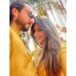 Shama Sikander Instagram - Yellow yellows dirty fellowssss…. What a fun filled afternoon at @gurpreetbedi_22 @kapilarya Mehandi.. The theme was yellow and everyone followed it to… indian weddings.. Naach Gaana… shaadi ka mahaul…, waah ji waahhh…🎉🥳🥳🥳😇♥️ . . . #mehandi #backtokg #yellowtheme #indianwedding #shaadikaseason #fun #crazy #shamasikander #friends #happiness #enjoy #haldiceremony #happyme #friendslikefamily #bandbajabaraat #bridetobe #haldified #attire #traditional #indianwedding