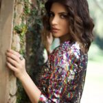 Shama Sikander Instagram - Glitter ✨ . . . #glitter #style #icon #influencer #smile #shine #photoshoot #pictureoftheday #shamasikander