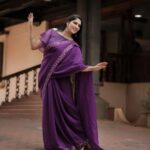 Swasika Instagram - A garden of purple is always in bloom . Makeup : @abilashchickumakeupartist Stylist : @rashmimuraleedharan Costume : @zoul_designz Ornaments : @salato_kottakkal Photography: @abi_fine_shooters #swasika #swasikavj #sareelove #purple #purplelove #malayalamactress