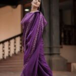 Swasika Instagram - A garden of purple is always in bloom . Makeup : @abilashchickumakeupartist Stylist : @rashmimuraleedharan Costume : @zoul_designz Ornaments : @salato_kottakkal Photography: @abi_fine_shooters #swasika #swasikavj #sareelove #purple #purplelove #malayalamactress