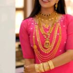 Swasika Instagram - Trending song with @nakshatragoldanddiamonds . They have very exquisite and pure quality collections of gold ranging from traditional to modern jewellery. Do visit their shop to explore their new and variety of collections of ornaments that fit your budget . #swasikavj #swasika #golanddiamonds #ornaments #nakshatragoldanddiamonds