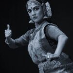 Swasika Instagram - It is an immense happiness to any classical dancer to perform at soorya festival. This was my first performance at soorya festival and I thank all my gurus for training me to reach such a platform. This performance will always remain special to me. #swasika #swasikavj #classicaldancer #sooryfestival #sooryakrishnamoorthy