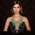 Tara Sutaria Instagram - More is more with @hazoorilallegacy @taras84 @manekaharisinghani 📸🖤💍