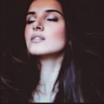 Tara Sutaria Instagram - A picture of a picture @farrokhchothia shot 📸