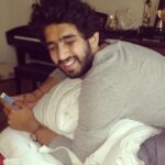 Tara Sutaria Instagram - #SoAttractive#OldFriends @amaal_mallik Raj Classic