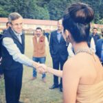 Tara Sutaria Instagram - Pre concert, Srinagar. Thank you for such kind words and for coming, Mr. Abdullah! The Lalit Grand Palace Srinagar