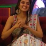 Tejasswi Prakash Instagram - Kaisi lagi aapko Rohit Shetty and Teja ki nokjhok? @itsrohitshetty @beingsalmankhan @katrinakaif . . . 👗: @kaaishabyshalini 💎: @rubansaccessories 👗X PR: @oakpinionpr 🧣: @stylebysaachivj 🤝: @styledbynikinagda @harshali_s_ . . . #teja #rohitshetty #marathifilm #katrinakaif #nokjhok #fun #weekendkavaar #instagood #explore #fyp #tejasswiprakash #tejatroops #biggboss #biggboss15 #bb #bb15 #salmankhan @voot @vootselect @colorstv @endemolshineind