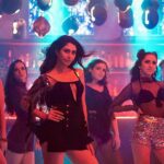 Warina Hussain Instagram - It’s #AkhLadJaave wala Saturday night! 😉🔥