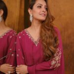 Anita Hassanandani Instagram - Shine bright like a 💎✨ Outfit by - @sionnahpretcouture Jewellery by @allthatglitters.jewellery x @theboltpr Shot by- @ravii_dixit Styled by- @ananyaarora2013 Fashion intern- @mahekagandhi_16 MUA- @makeupbyrajeshpatil @sarita_sharma_25