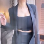 Anveshi Jain Instagram - You don’t know what you did to me 🙈 . . . . . . Shot by - @theabhivalera . . . #love #suit #black #photography #anveshi #anveshijain #anveshijain25 #positivevibes #reels #ootd #awardnight #look #bollywood #instagood #instagram India