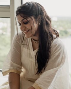 Aparna Balamurali Instagram - For the promotions of Sundari Gardens ❤️

#1

Special shoutout to this team for all the last min magic❤️

📸 : @pournami_mukesh_photpgraphy
Styling : @keepitstylish_by_ammu
@styledbyammu
Outfit : @labelmdesigners
Make up : @aikahairandmakeup @aishwaryakarayilofficial 
Jewellery : @antegra_diaries