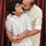 Arun Vijay Instagram - His smile is contagious!!❤️😘 #ArnavVijay #AV #AVJ #VijayaKumar
