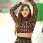 Ashu Reddy Instagram - Have you ever liked a chocolate brownie? ☀️👹💕 #ashureddy #photooftheday #photoeveryday @naveen_photography_official 🎥