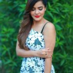 Ashu Reddy Instagram - Alright, it's been long time to wear a long dress 👗👀👹☀️ #ashureddy #photooftheday #photoeveryday @naveen_photography_official 🎥🤗