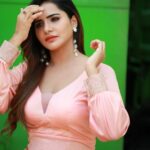 Ashu Reddy Instagram - I might need a cold drink 🥤♥️ what about you? #ashureddy #photooftheday #photoeveryday @naveen_photography_official 🎥 @argalacouture9 👗🎊