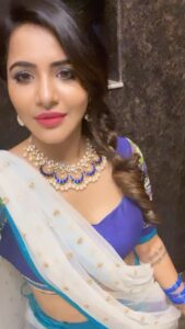 Ashu Reddy Instagram - Tidtinada? Pogudutunada?! 😂😂 #reels #funny #ashureddy