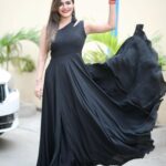 Ashu Reddy Instagram - Dark waterfalls ! 💋💃🏻 #ashureddy