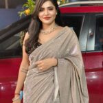 Ashu Reddy Instagram - Love attending marriages, but not getting done! 🤣 And only you understand my vibe, thanks for this beautiful saree @she_shore_designers @rakesh_earne ❤️❤️ #ashureddy