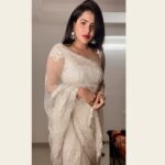 Ashu Reddy Instagram - Em antivi Em antivi ..?!