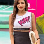 Ashu Reddy Instagram - Be more of you and less of them ♥️🇬🇧 #ashureddy #london #england #traveladdict 🎊 London, United Kingdom