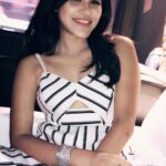 Ashu Reddy Instagram - Smile smile smile 🙈❤️ #weekendvibes