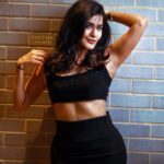Ashu Reddy Instagram - • I can't escape this now, unless you show me how • #thickme @docteja photography 🤳🏻🖤
