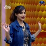 Ashu Reddy Instagram - Live the moment ✌🏻 #Ashureddy #BiggBossNonStop #biggbosstelugu #biggboss #disneyhotstar #Pichhekistha #bigbossott #foryou #supportashureddy #biggbossashureddy #instagram #supportyourashu #love