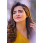 Ashu Reddy Instagram - Hiieee prendss!! 💥🏵 #ashureddy #mixedfeelings #feelinghavana 🎼