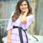 Ashu Reddy Instagram - Climate antha naalage love lo padipoindemo annatundee, crazy ga undheee!! ♥️🤩 #ashureddy #feelingcrazy #cutebutterfly @naveen_photography_official 🧿💯