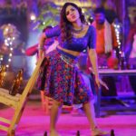 Ashu Reddy Instagram - A TRIBUTE TO SAMANTHA..!! 😍♥️ Coming soon, I'm sure you already guessed the song!! For the first time ever, tried something like this! #ashureddy #tributetosam #albumsong Make over by @celebritysecretsindia Directed by @w_i_n_od Production @tree_.house_. Styled by @pravalli_sarma Choreography @_tejaswani_behera_official_ @sudarshan_master_official Dop @rehanshaik_17