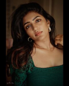 Eesha Rebba Instagram - In my moment💚
.
.
.
.

Clicked by @kilaruness 🤗
 Styled by @sravyalavidi 🤗
Outfit @renge_india 
Accessories @kushalsfashionjewellery 

#eesharebba