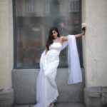 Ishita Dutta Instagram - The white wedding Part 1 🤍 Styled by: @styleitupbyaashna Shot by: @iamtauseefs Outfit: @tarjanikeshari_label Necklace Set: @nivi_accessories HMU: @makeup_by_neha_ansari