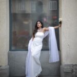 Ishita Dutta Instagram - The white wedding Part 1 🤍 Styled by: @styleitupbyaashna Shot by: @iamtauseefs Outfit: @tarjanikeshari_label Necklace Set: @nivi_accessories HMU: @makeup_by_neha_ansari