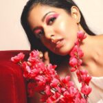 Ishita Dutta Instagram - Makeup on point ❤️ @aashkapatelphotographyy @styleitupbyaashna