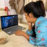 Ishita Dutta Instagram - Weekend binge watching done right! Hooked to #MumbaiDiariesOnPrime. Very gripping, very engaging!!