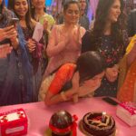 Ishita Dutta Instagram - Thanku guys for making my bday so so special… ❤️❤️❤️ Thanku to the entire team of #thodasabaadalthodasapaani @colorstv @optimystixmedia