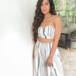 Ishita Dutta Instagram – Coz am happy ❤️❤️❤️

Wearing @howwhenwearclothing