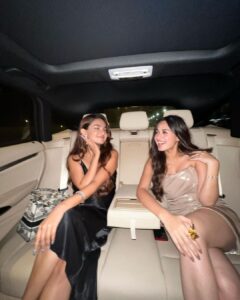 Jannat Zubair Rahmani Instagram - besties who slay together, stay together 🦦👯‍♀️🥰