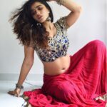 Ketika Sharma Instagram - Into the weekend like 🔥 📸- @shazzalamphotography #choli #lehenga #shoot #nosepin #earrings #jhumkas #indian #attire #love #ethicity #real #wavyhair #raw #look #theme #shoot #gratitude #loveandlight #positivevibes