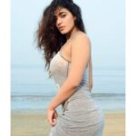 Ketika Sharma Instagram – You talking to me ? 📸- @shazzalamphotography 
#instaphoto #natural #mumbai #beach #early #morning #shoot #throwback #instacool #grateful #always #tuesday #loveandlight