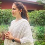 Mira Rajput Instagram - Blanco 🤍 Hema, Rekha, Jaya & Sushma are all my friends ☝🏻